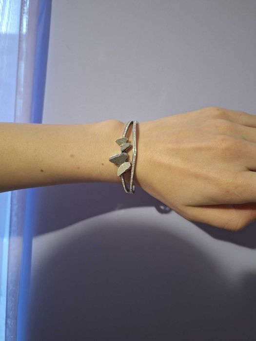 Стоманена дамска гривна с пеперуди