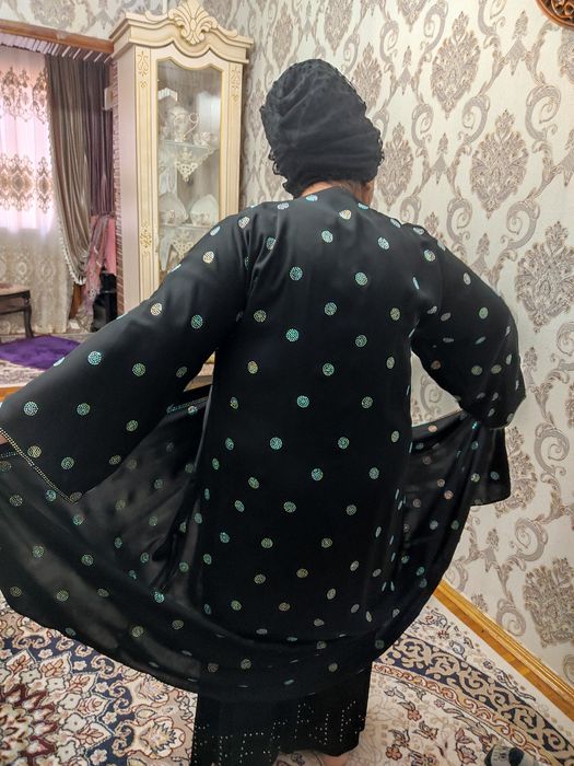 Продается Абая с блестками