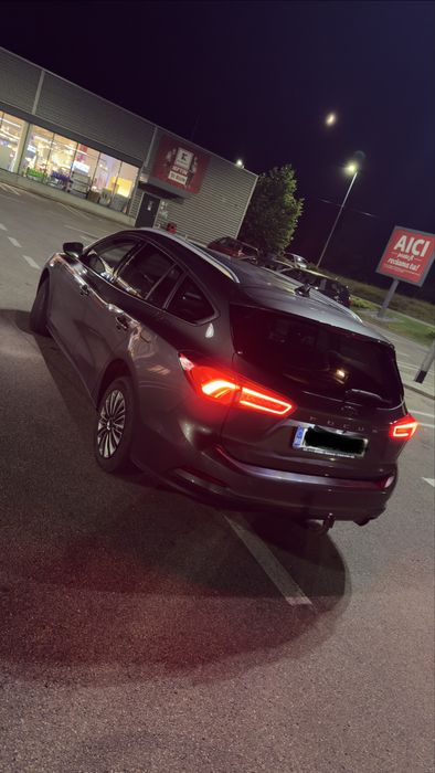 FORD Focus 2019 — imagine 7