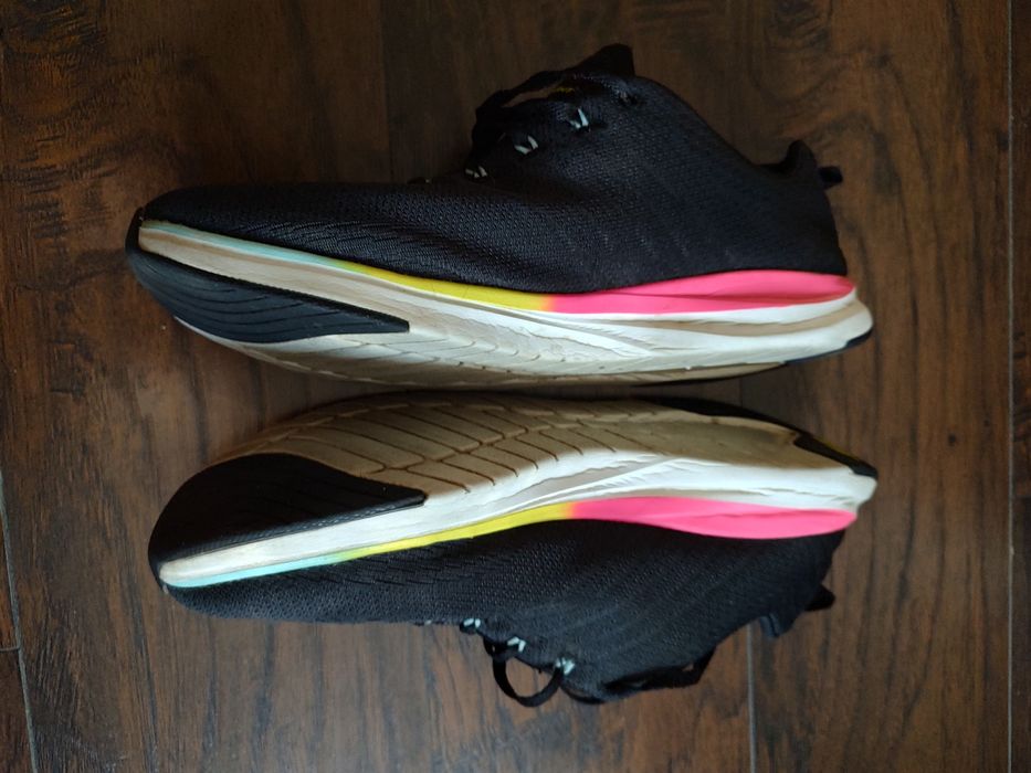 Adidași Skecherers Lite-Weight