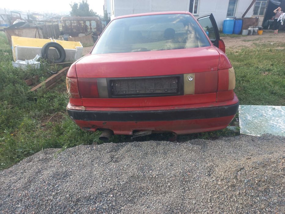 Продам ауди б4 1994год