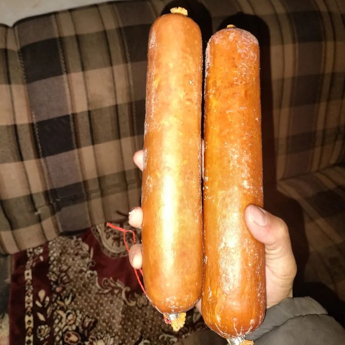 Колбаса итке және мысыққа