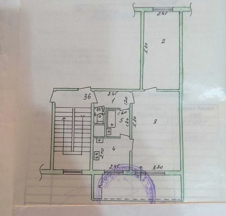 Юнусабад 11 квартал. Продается квартира 2/4/4