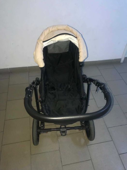 Carut bebe in stare buna