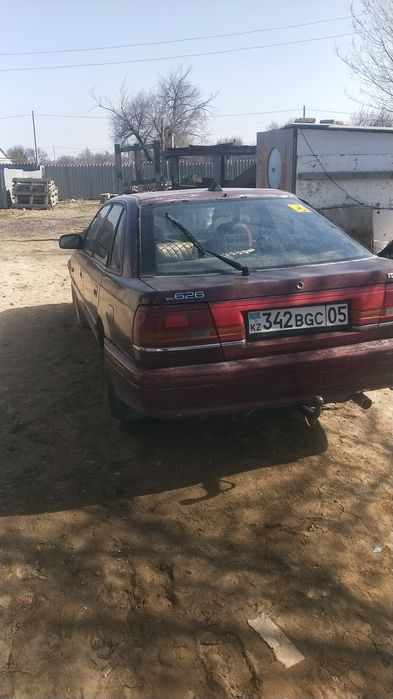 Машина мазда 626сатылады
