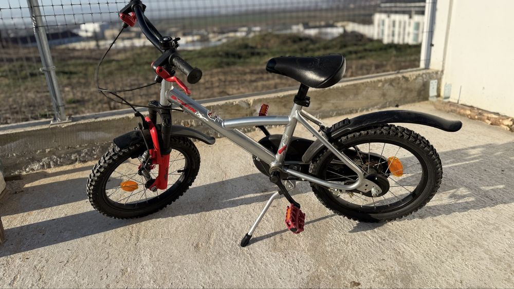 Bicicleta copii btwin editie limitata monster truck  16 inch