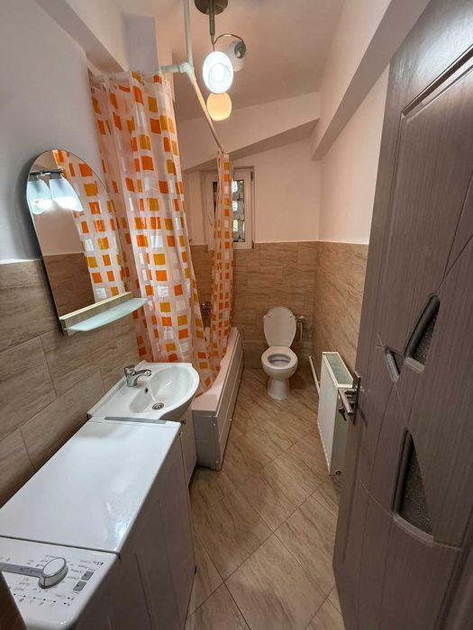 Apartament 2 camere decomandat centru