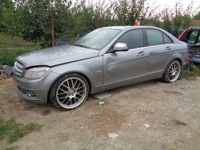 мерцедес ц 220 на части