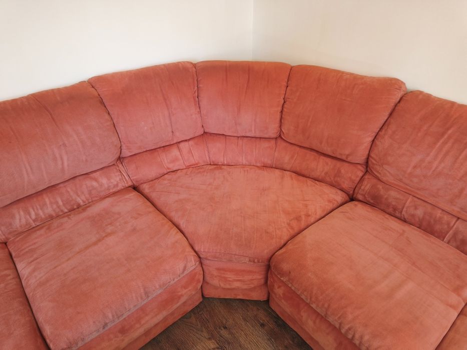 Ъглов диван за хол