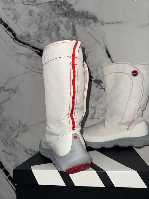 Женские сапоги crocs