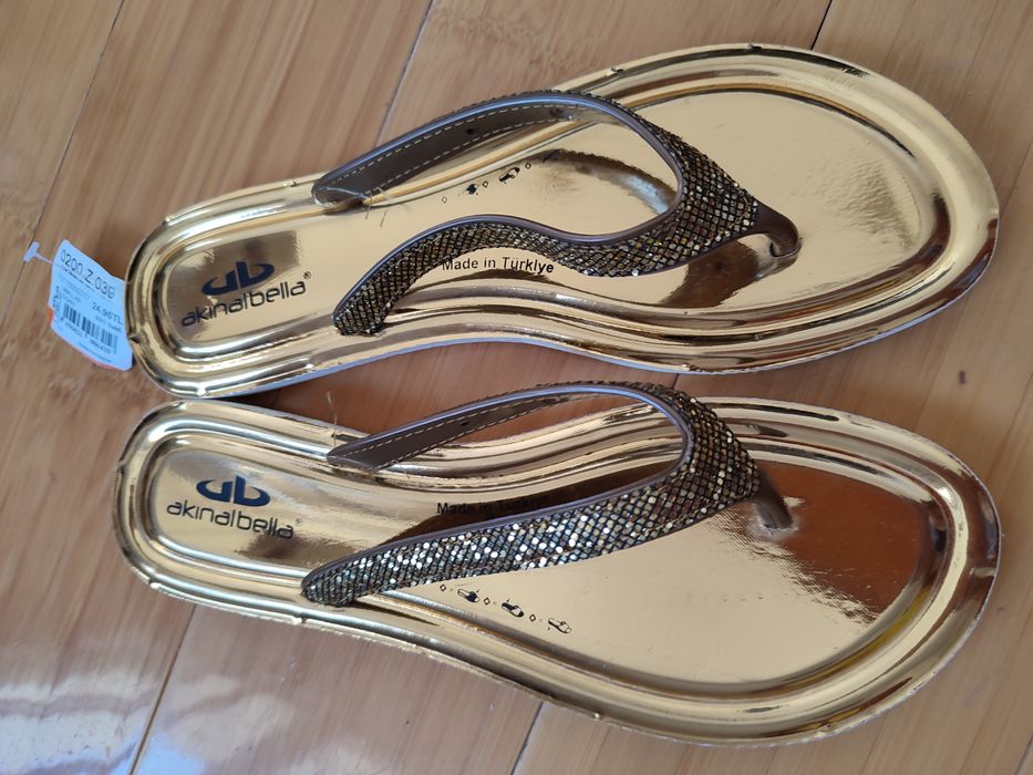 Распродажа. Босоножки летние, новые