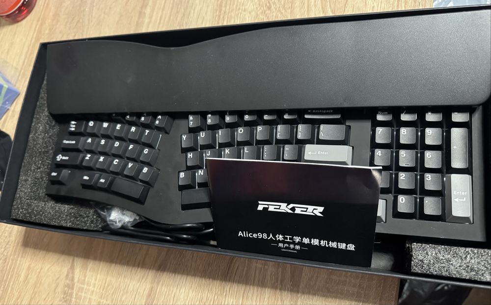 Feker Alice98 Ергономична механична клавиатура с 98 клавиша, VIA черна