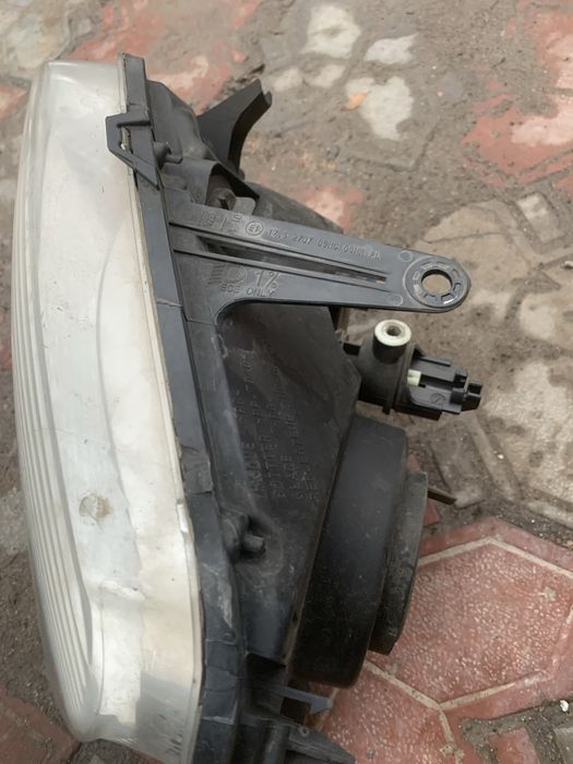 Фара левая Рено Дастер