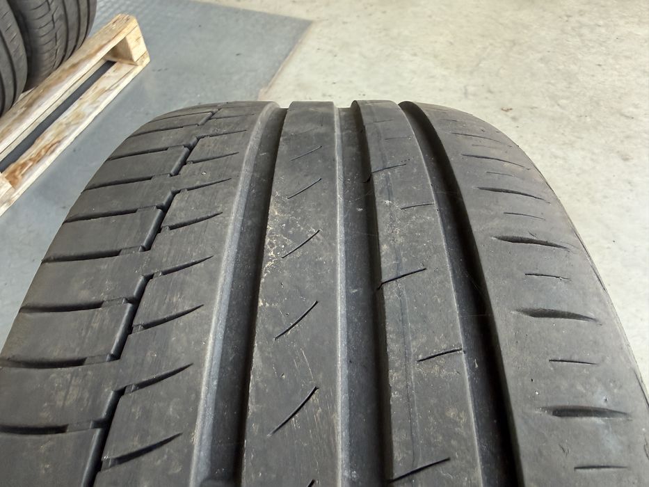 4бр. Летни Гуми С Борд 225/40R/18 XL -CONTINENTAL- DOT:0722-5.0м+4.6 м