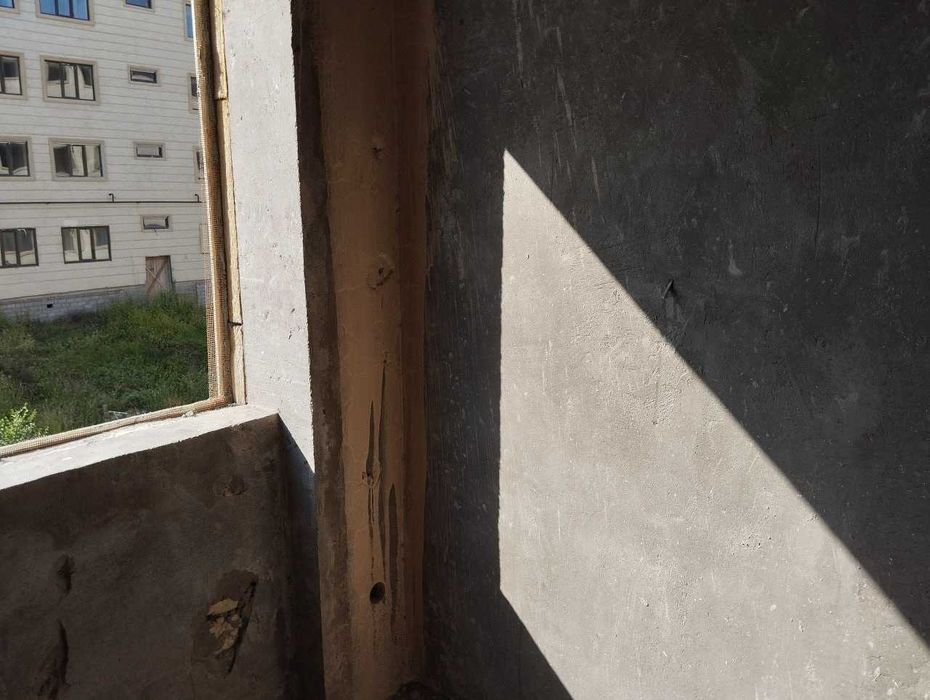 Ko`p qavatli uydagi xonadon