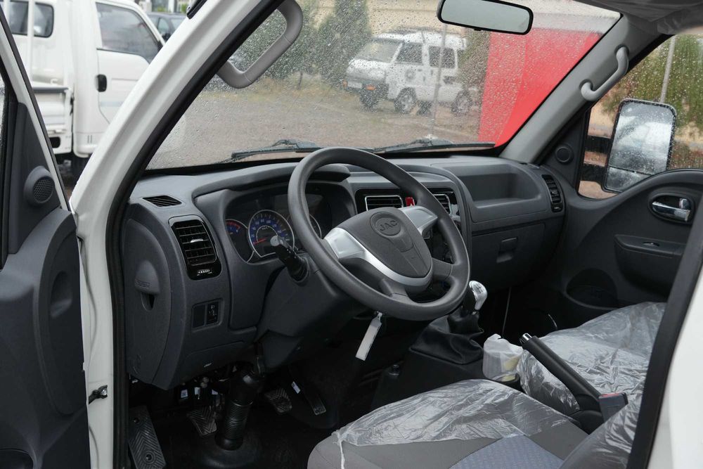 Продаётся JAC X 200 (без пробег)