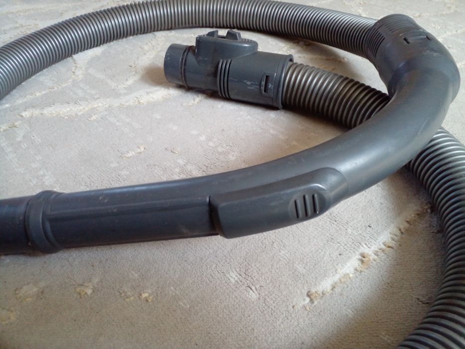 Шланг от пылесоса