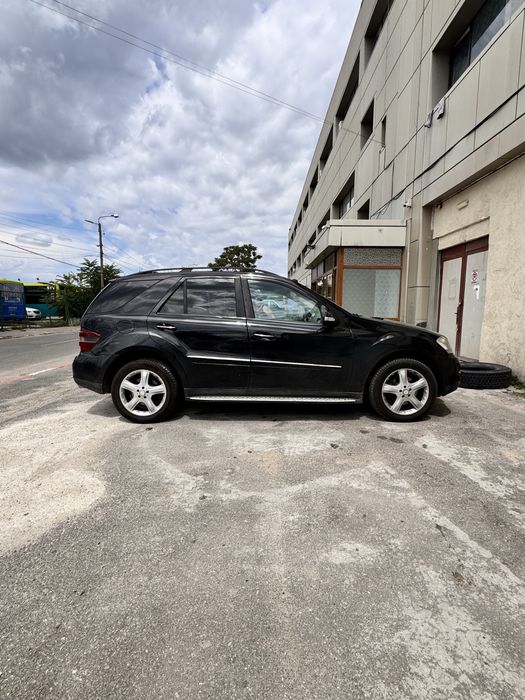 MERCEDES-BENZ ML-Class