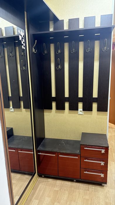 Прихожка с зеркалом