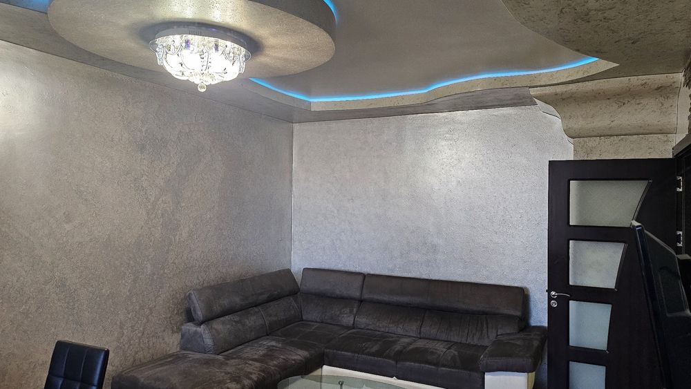 Дава се под наем Двустаен апартамент в Пловдив, Тракия - 68 кв.м за 550.8 € - Снимка #2