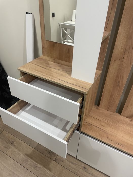 Прихожая, почти за даром