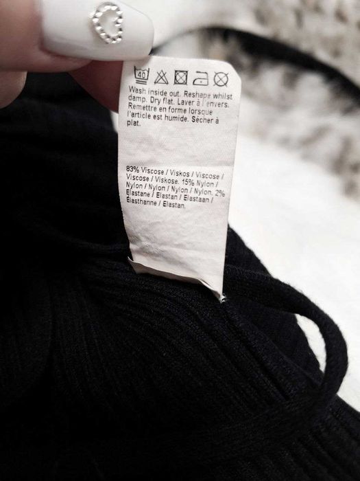 Longsleeve negru cu șnururi