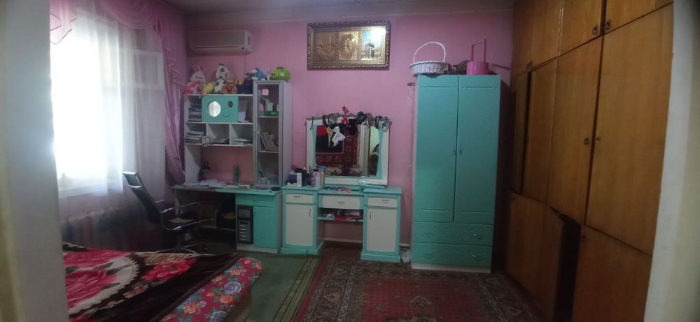 Продам участок5 комнатная с басейном