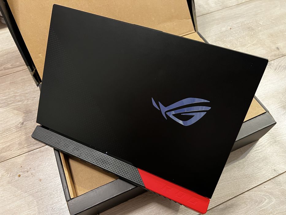 Laptop gaming ASUS ROG Strix G513IC Ryzen 7 4800H RTX3050 4gb 16gb Ram 144hz 512gb SSD
