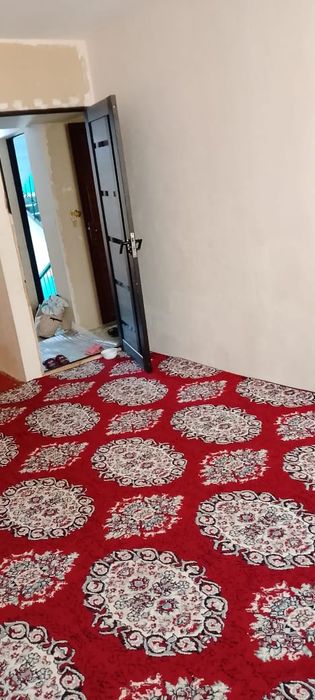 Ijaraga uy bor 2 xonali 2 etajda dinamo bozorchani orqasidagi dom