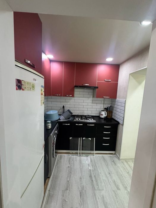 Квартира Теннисный корт Массив Буюк Ипак Йули  2/3/5 52 м2