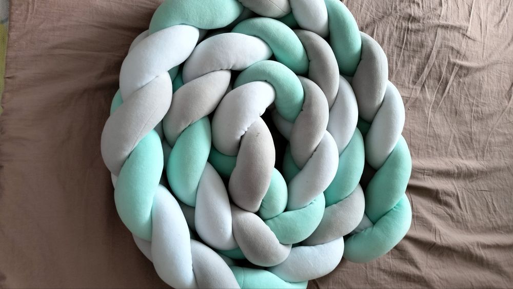 Продам бортики в детскую кровать