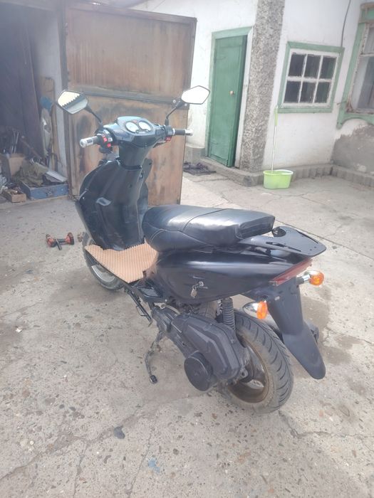 Скутер лупус 150кубовый