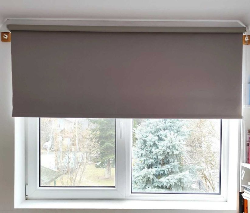 Jaluzea opacă 160x170