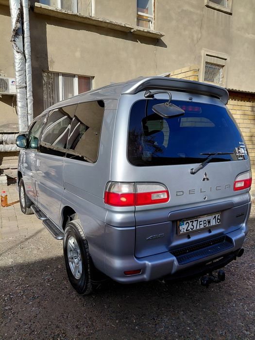 Продам Мицубиси Делика