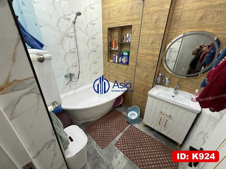 K924 Arzon narxda Media parkdan 3xxona 3etaj kvartira Srochna sotiladi