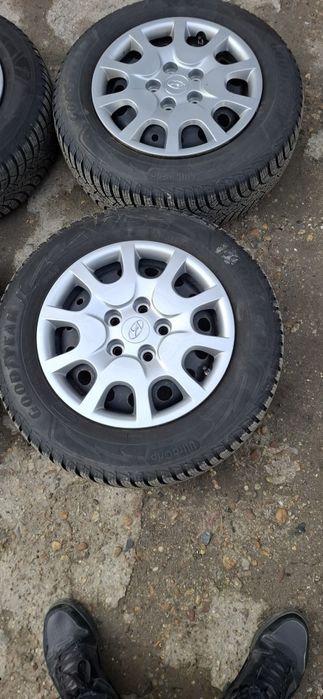 Стаманени джанти с зимни гуми за Hyundai Kia 5x114.3 15"
