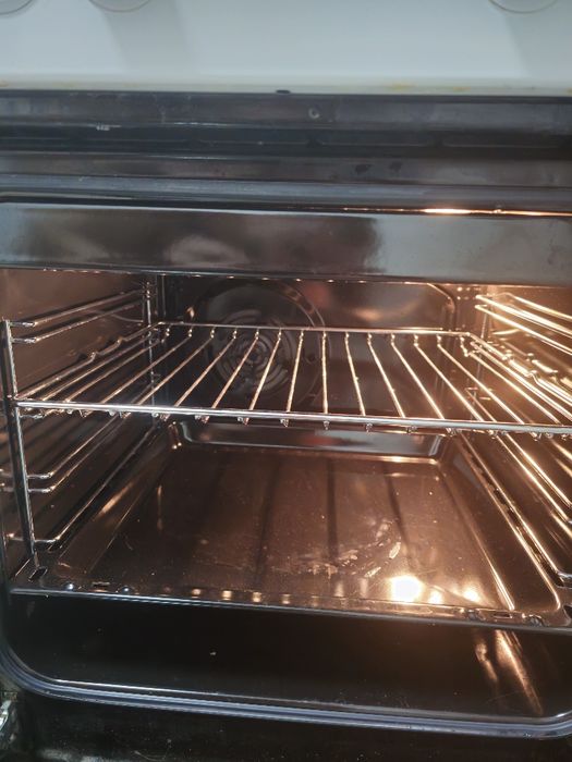 Продам плиту стеклокерамическую Electrolux