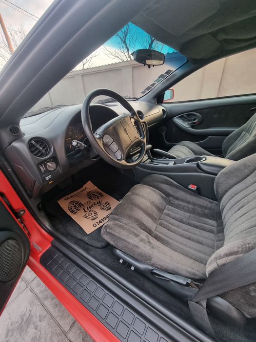 Pontiac Firebird masina de Epoca