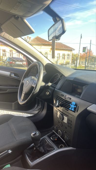 De vanzare Opel astra h1.6