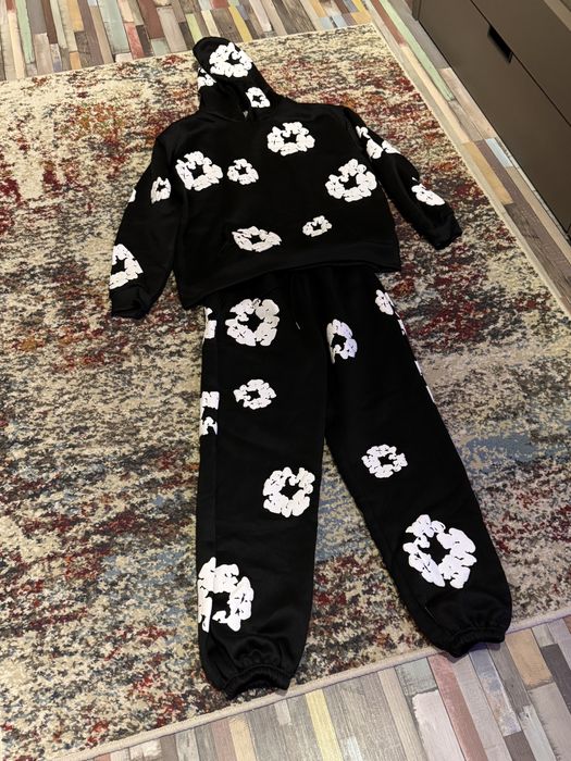 НОВ - Denim Tears екип