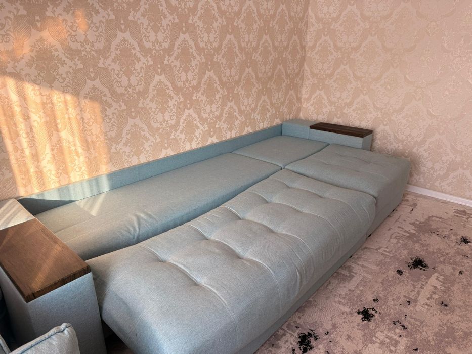 Продам мягкий диван.