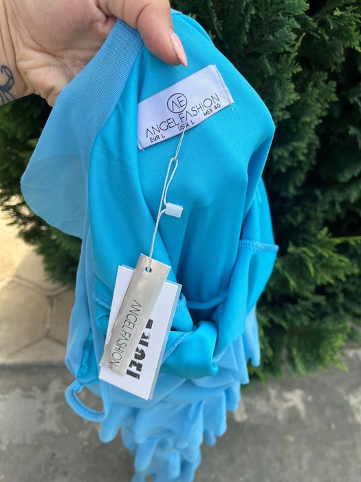 Нова рокля с етикет!