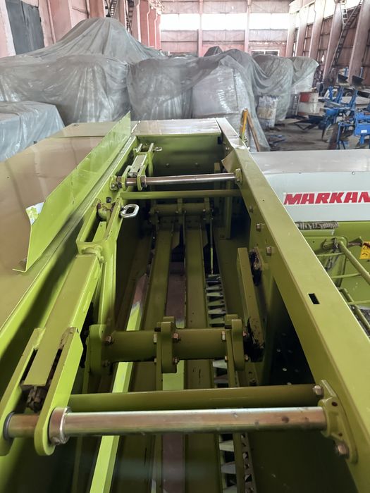 Claas markant 65