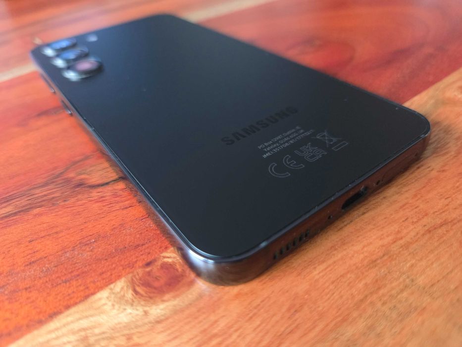 Продавам Samsung Galaxy S23 256GB