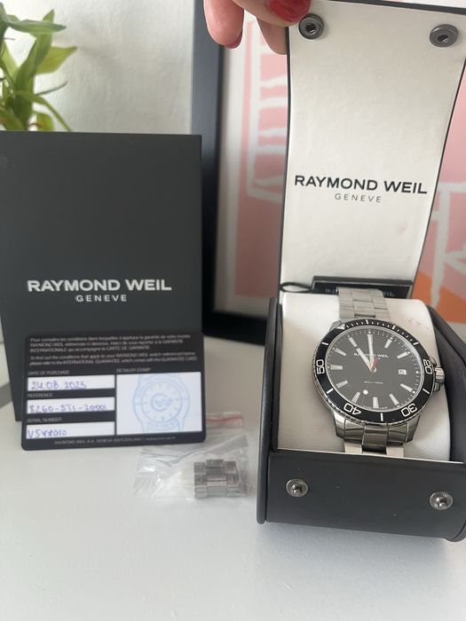 Raymond Weil Tango 8260
