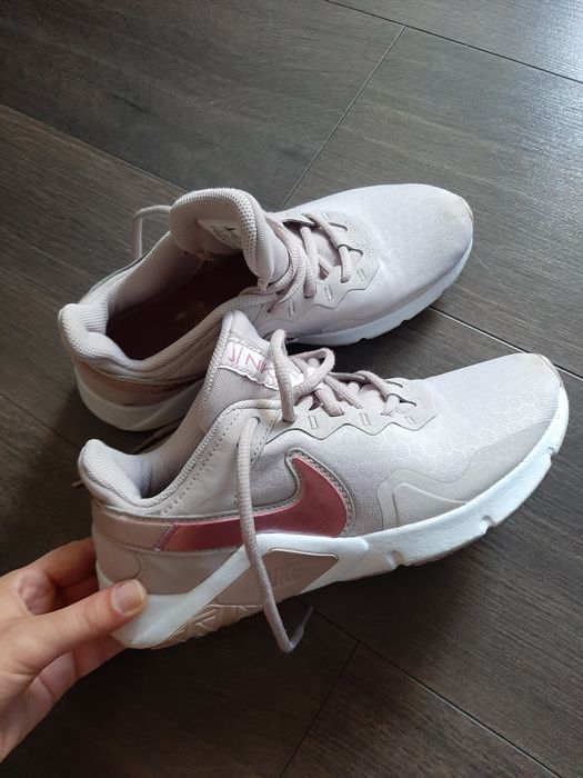 Adidasi Nike originali 37,5