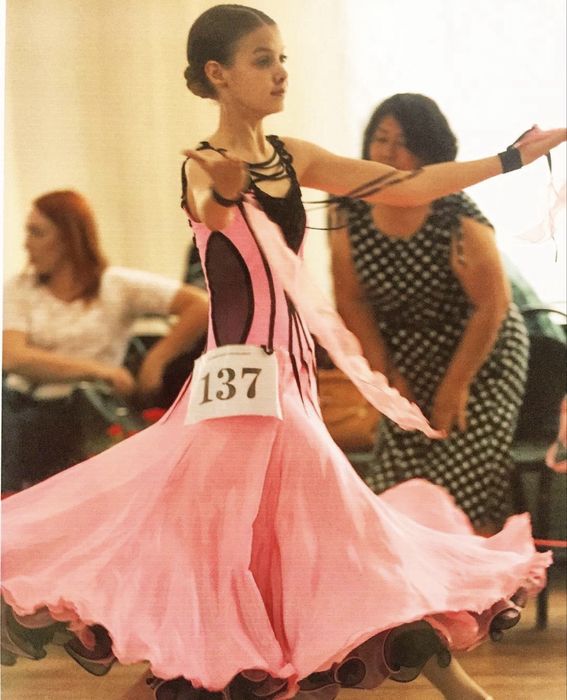 Продам спортивно-бальные платья