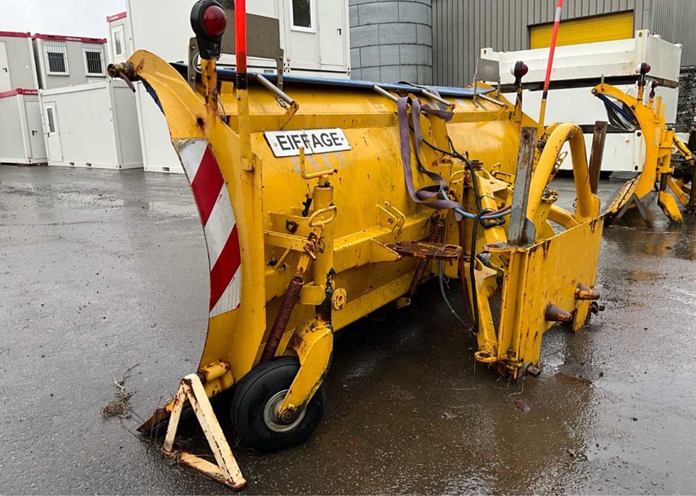 Lama zapada pentru camion