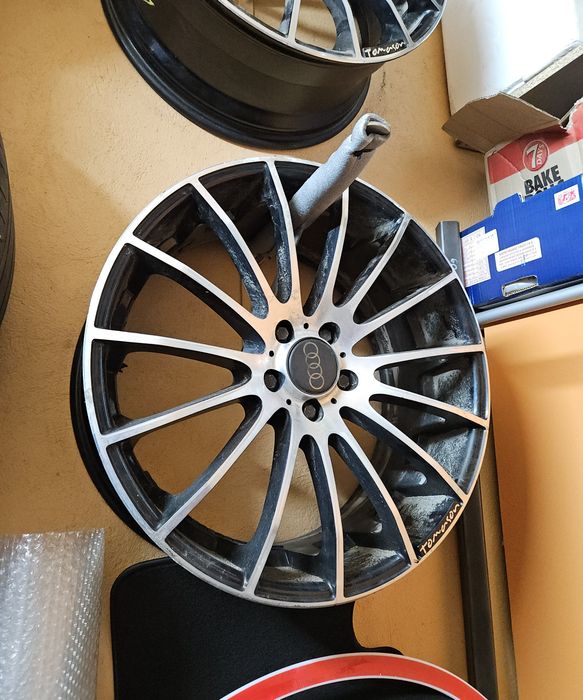 Schimb doua seturi de Jantele R20 pentru AUDI cu 1 set pe R18 OE
