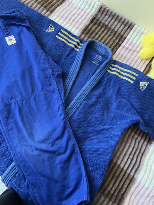 продам кимано срочно